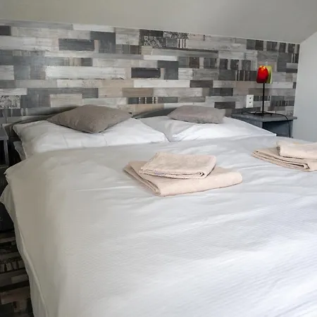 Liptovske Zatisie Липтовски-Трновец